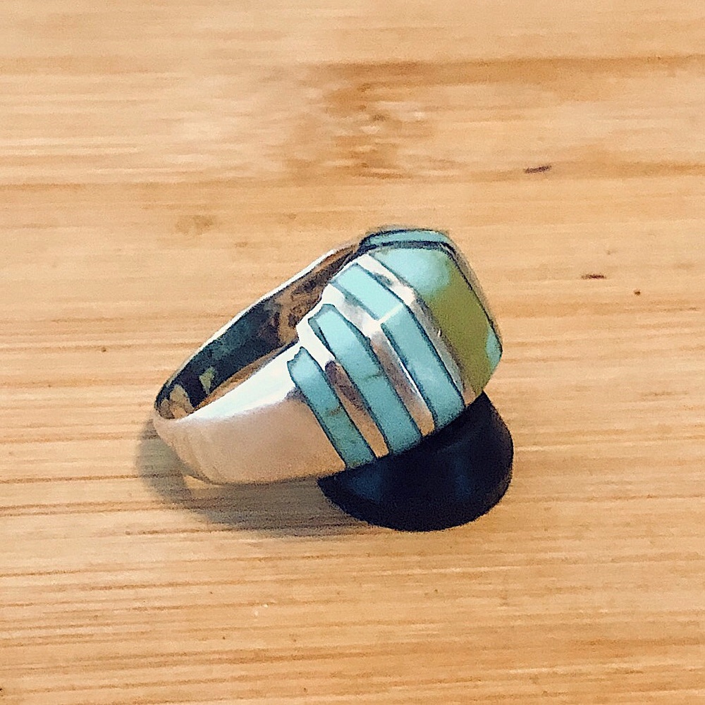 $82  Designer Estate Ring  Sterling Silver & Turquoise  Size 9  Marked CFJ 925